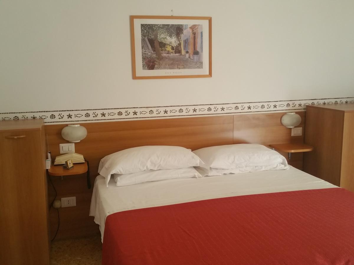 Albergo Nettuno Lerici Exteriör bild